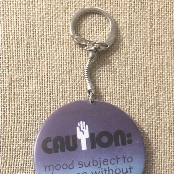 Vintage Moody Humor Funny Round Metal Keychain - Picture 2 of 3